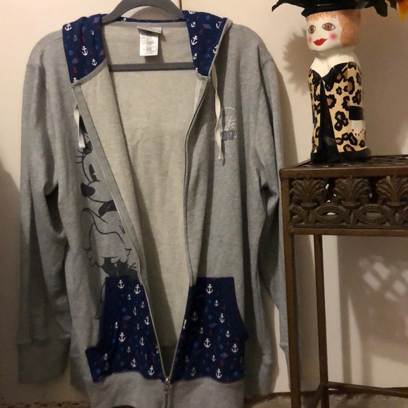 Minnie Mouse Disney cruise line 2017 hoodie. - Picture 7 of 7